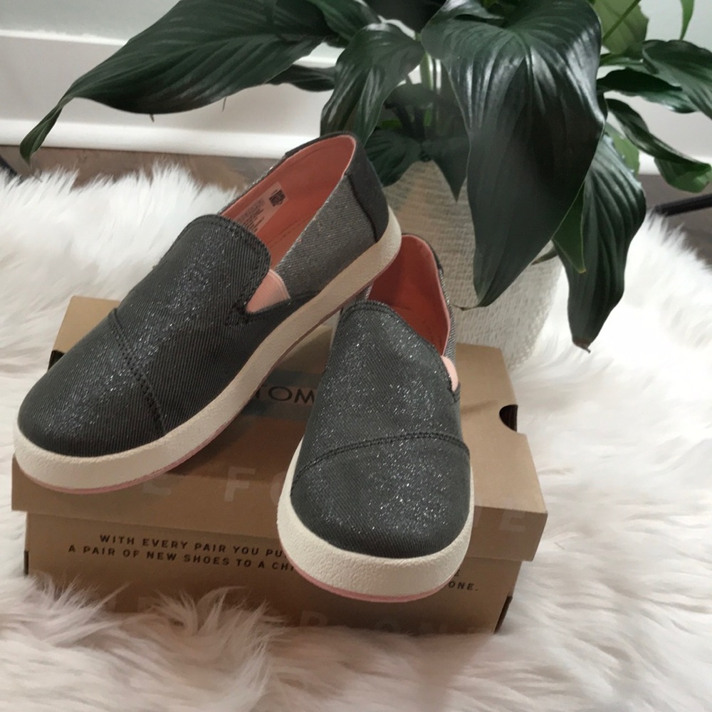 Toms Forged Iron Twill Glimmer shoe